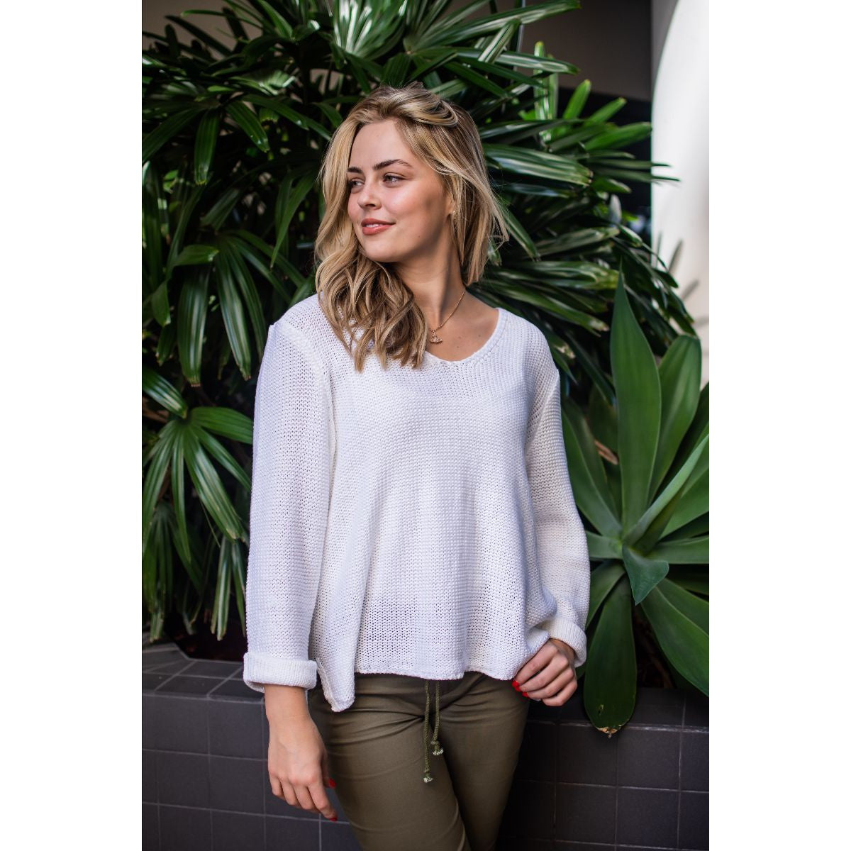 Amelia - White