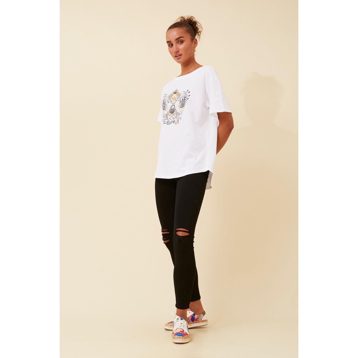 Bindi Tee