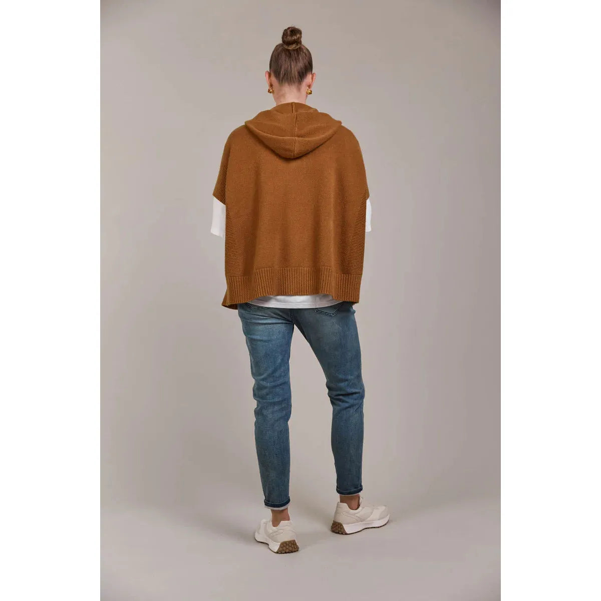 Estel Hood - Hazel