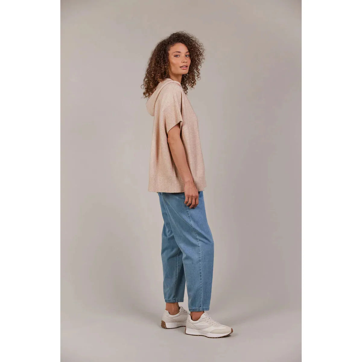Estel Hood - Oat