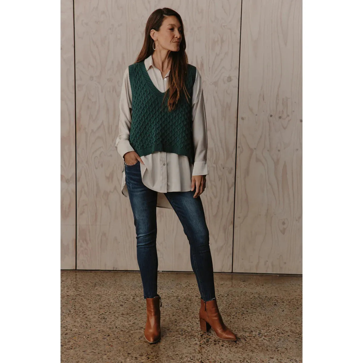 Naviva Vest - Peacock