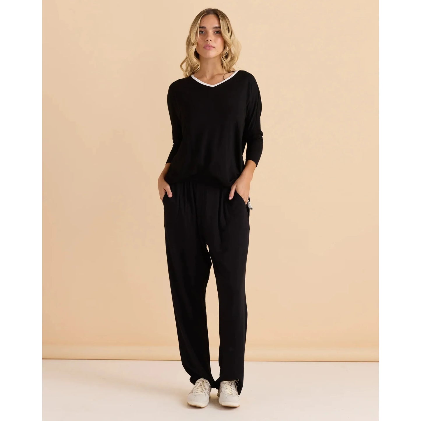 Adina - Black