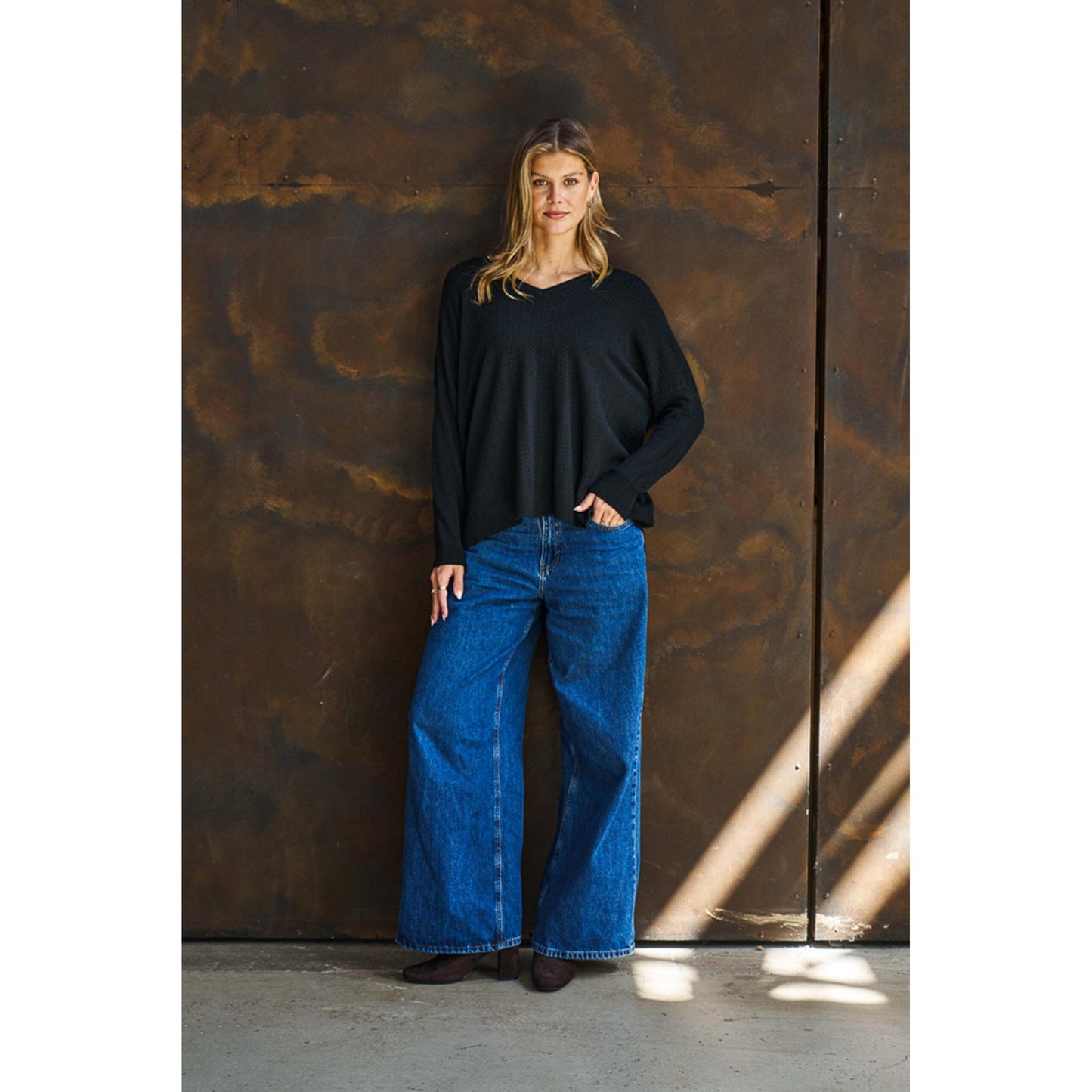 Anne - Black