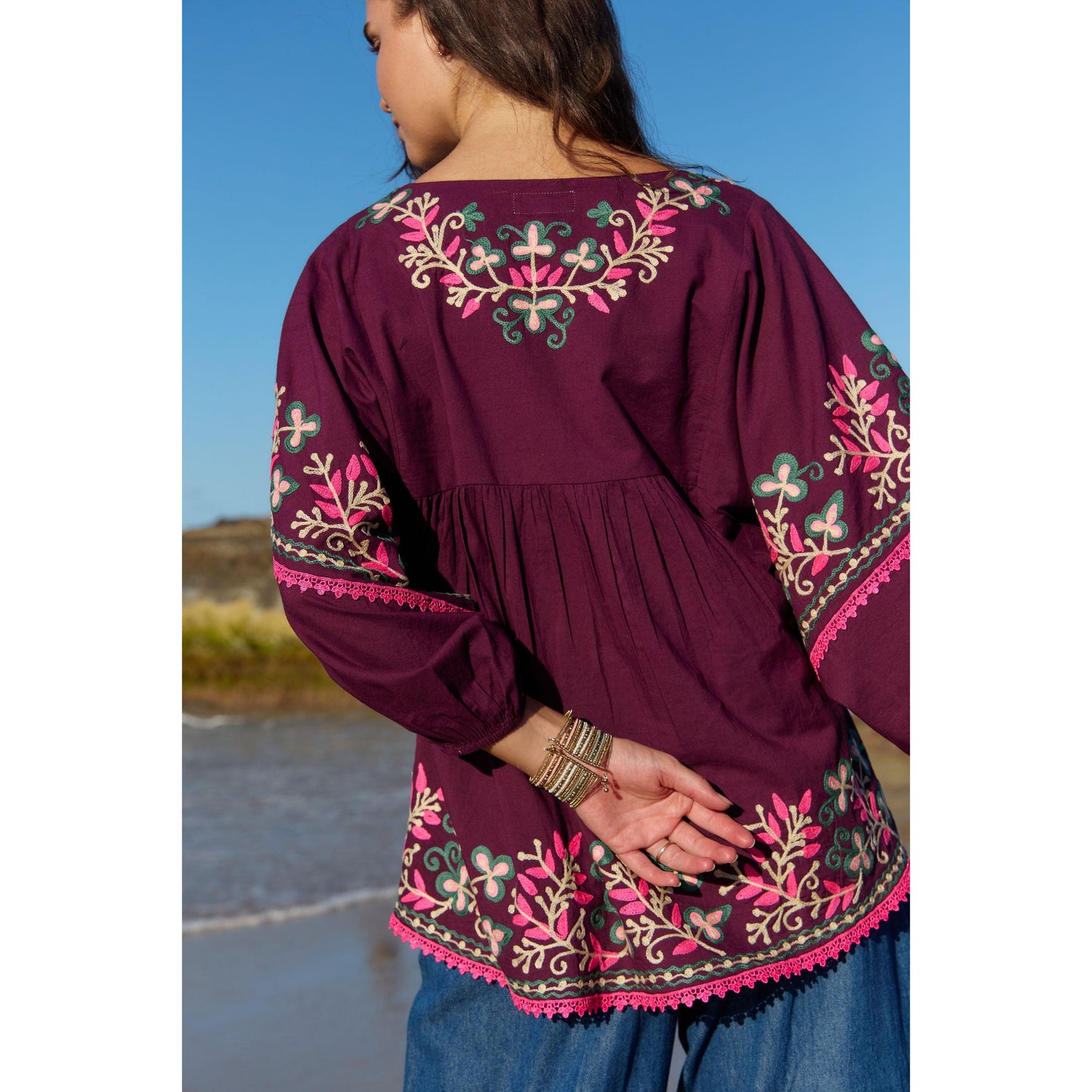 Bahamas top