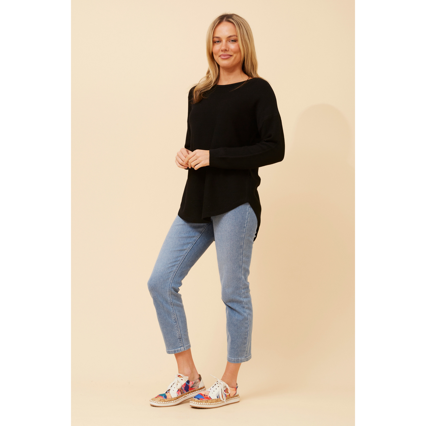 Chloe - Black