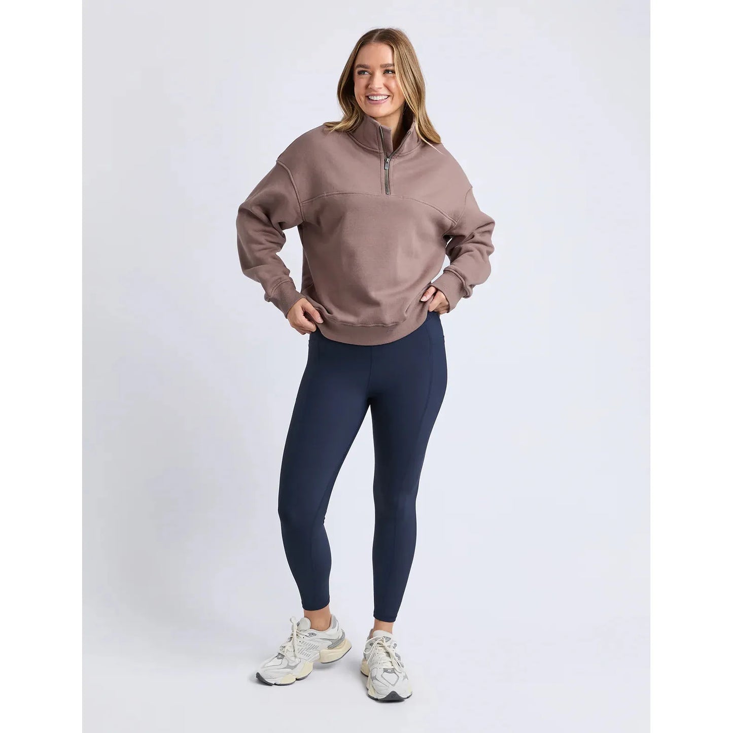 College - Mocha