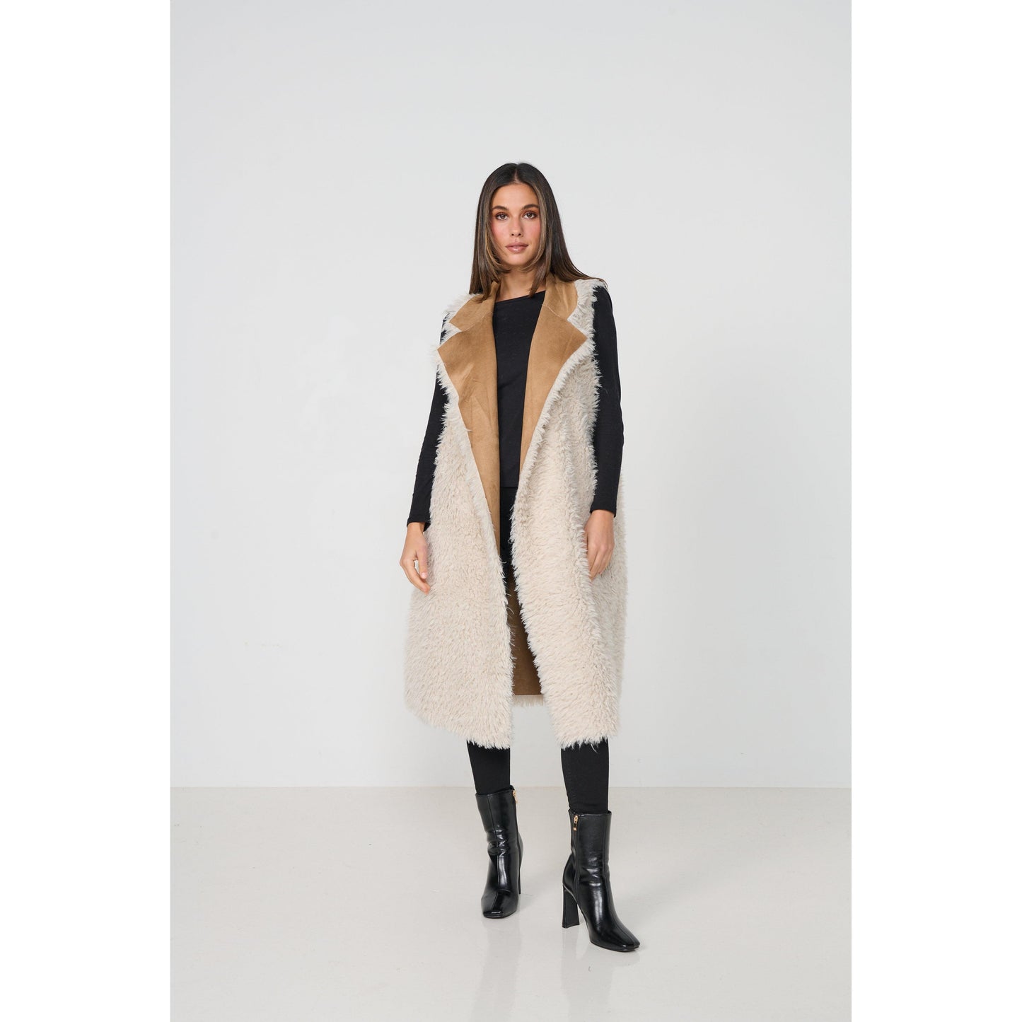 Mia Vest - Tan
