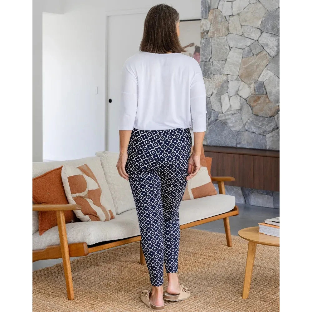 Slouch - Navy Flw
